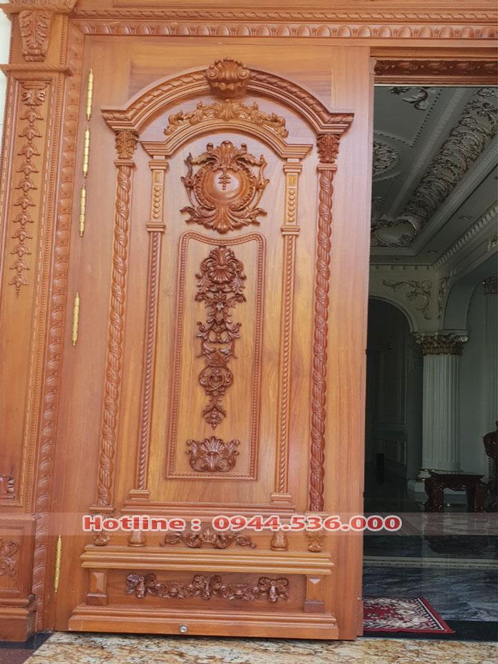 chọn gỗ để sẻ làm cửa gỗ lim